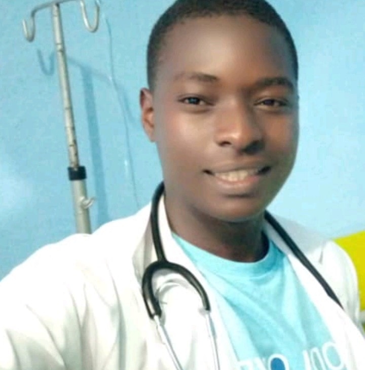 Dr William Kirembwe